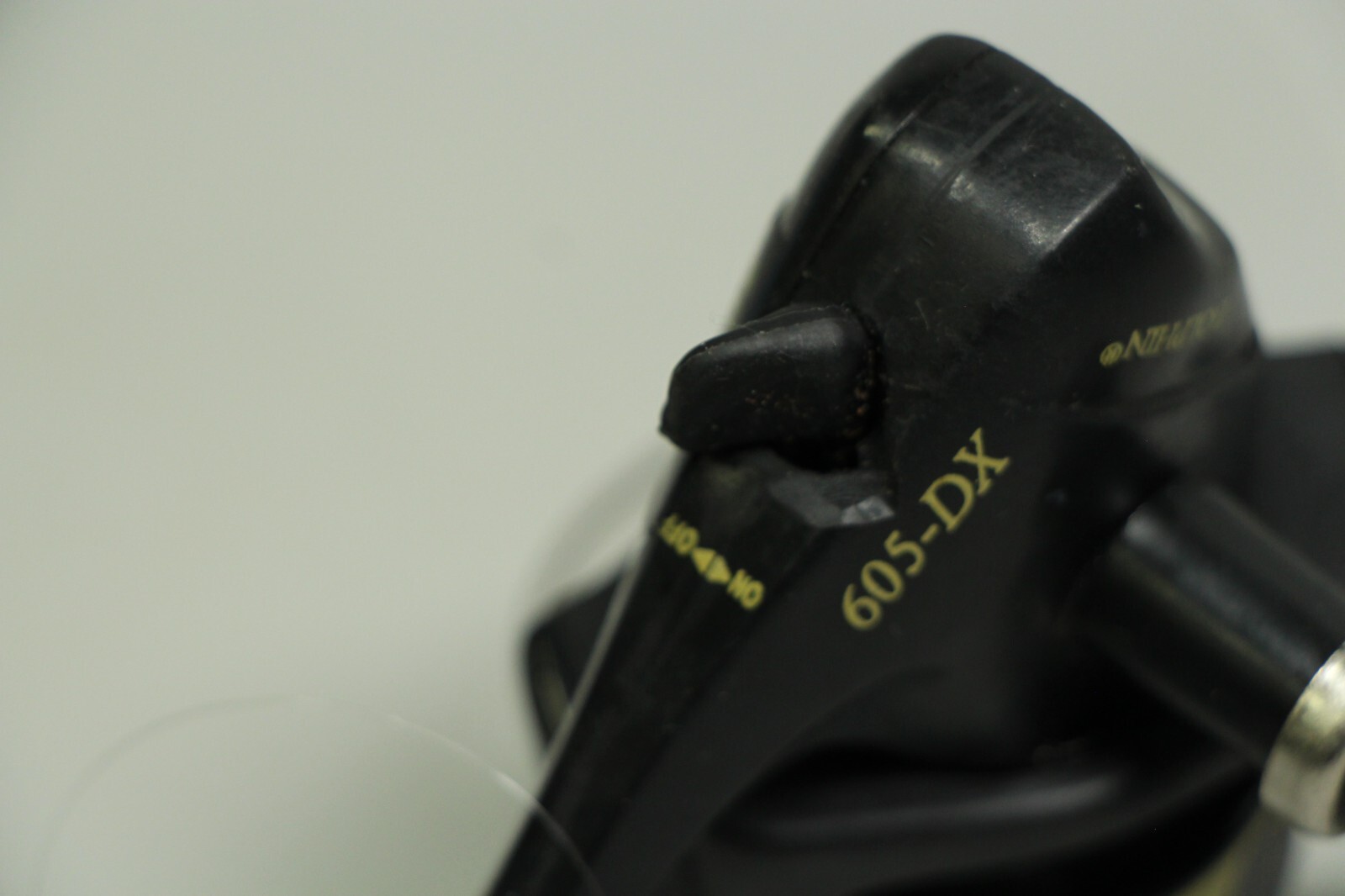 Dolphin 605-DX Fish Reel Long Spin Cast Spool Folding Handle Internal Bail Trip