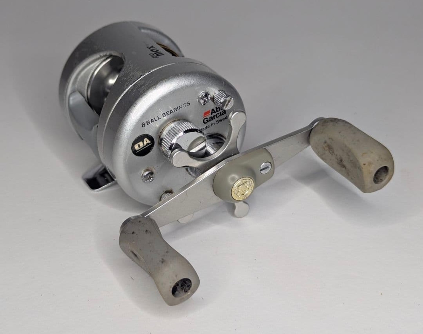 Abu Garcia Ambassadeur Pro Max 1600 Reel Silver Works Great Sold AS-IS No Return