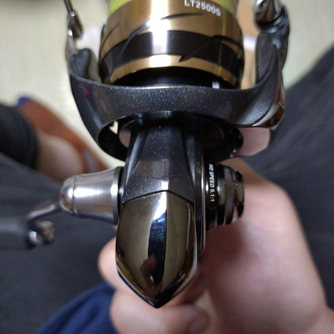 Daiwa 24 Luvias LT2500S 414058