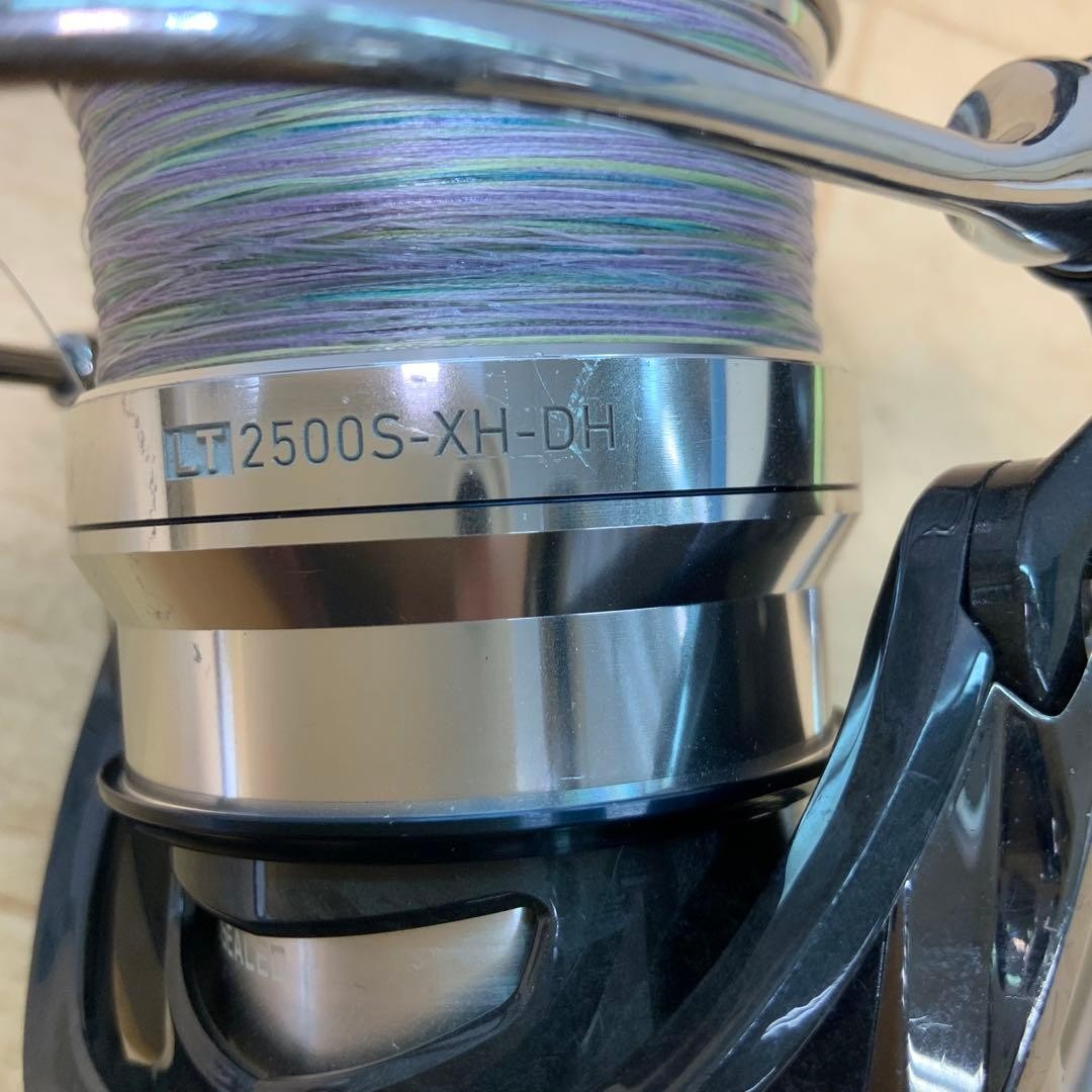 Daiwa 18 Exist LT2500S-XH-DH 828588