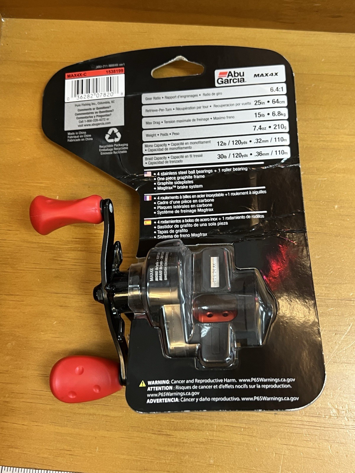 Abu Garcia MAX 4X 6.4:1 5 Bearing Black/Red RH Baitcaster 7.4oz Fishing Reel