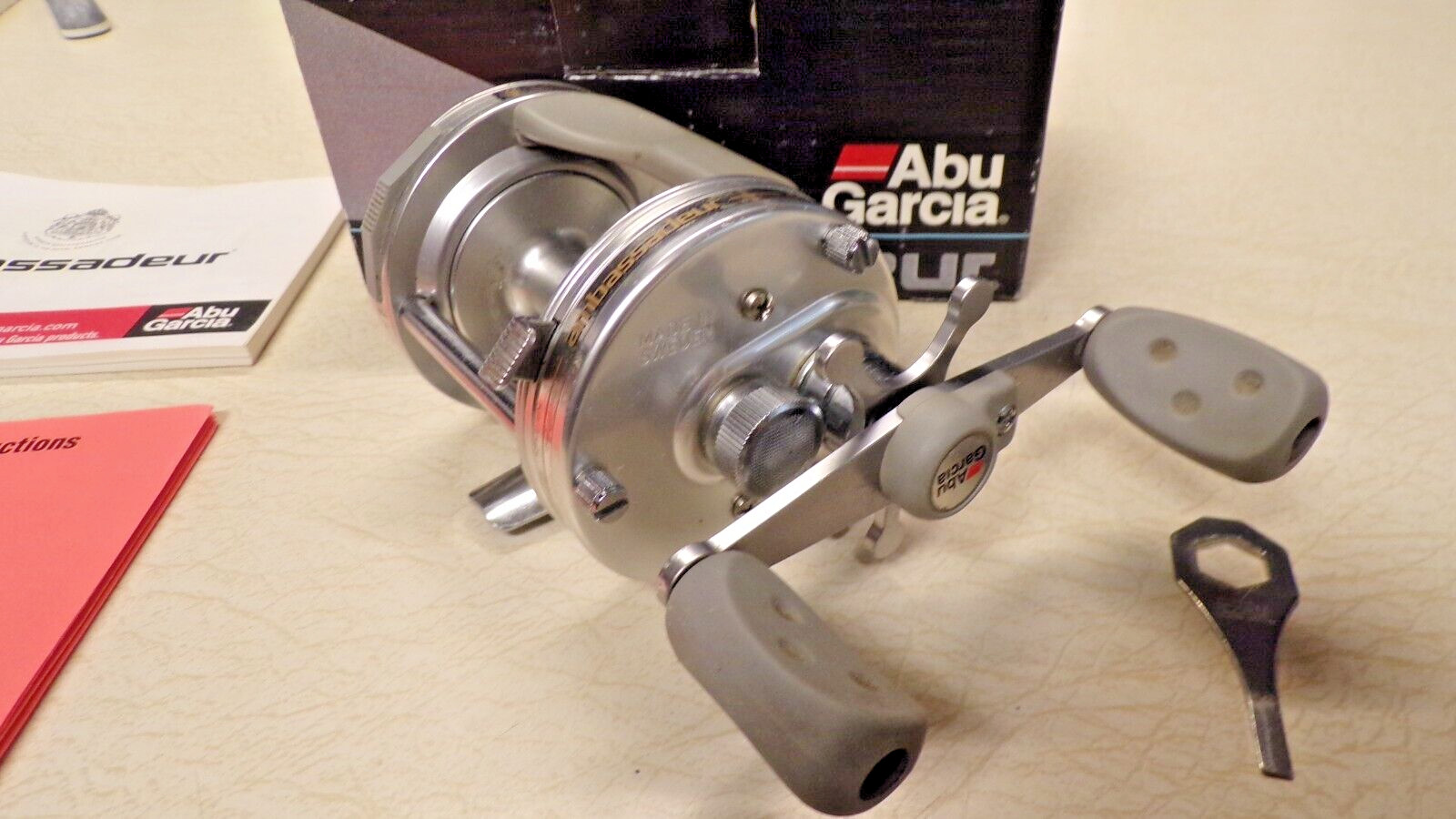 ABU GARCIA AMBASSADEUR FISHING REEL W/ BOX – 6500-C3 – REEL WORKS GREAT