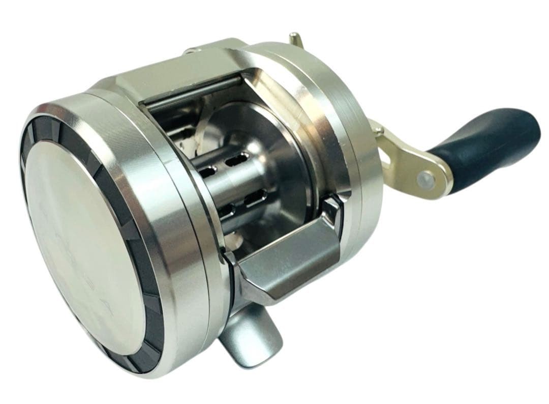 DAIWA Ryoga 1016 Bait Reel Fishing Gear Slightly Used Great Condition