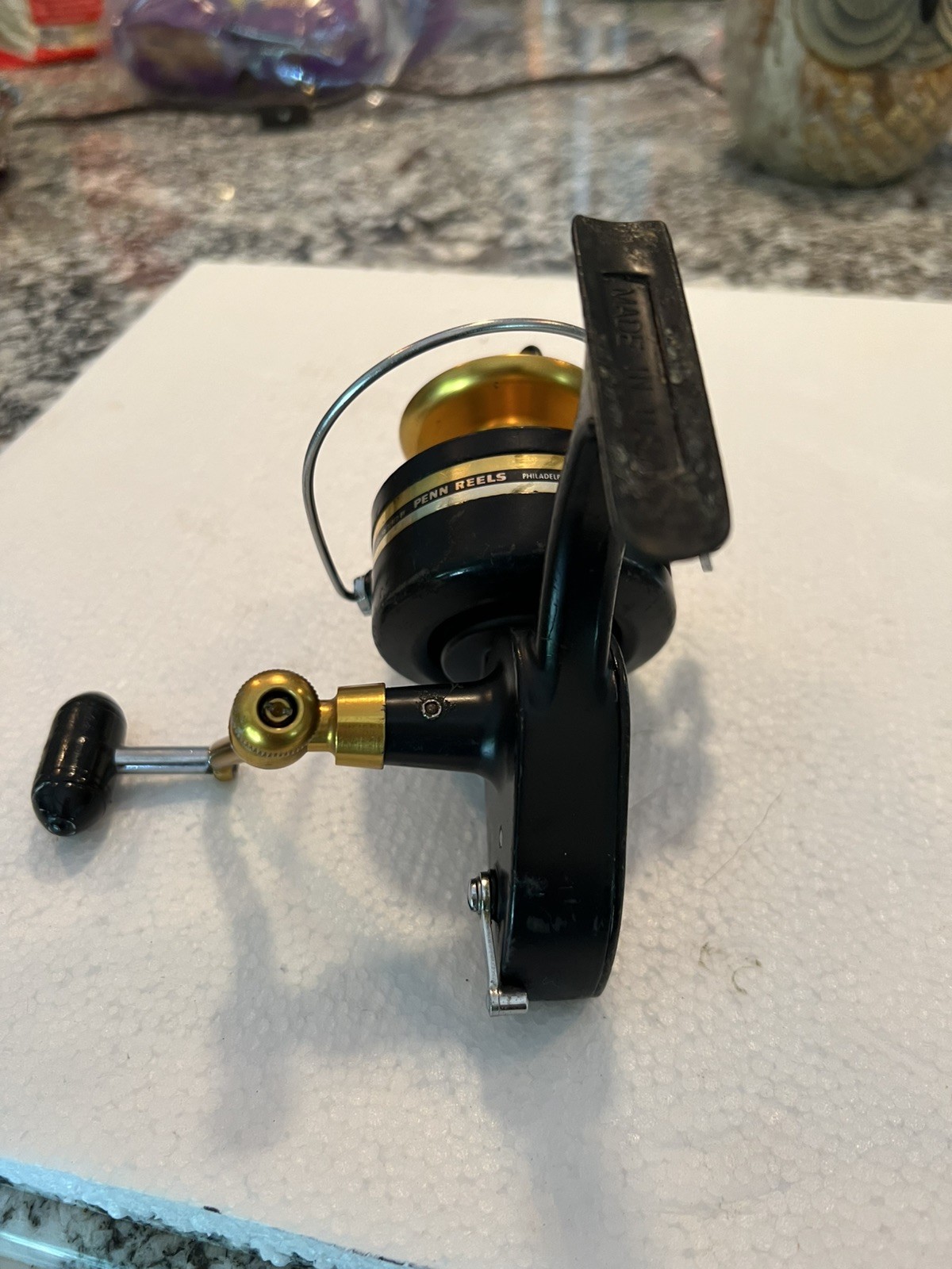 Vintage 710z spinning reel