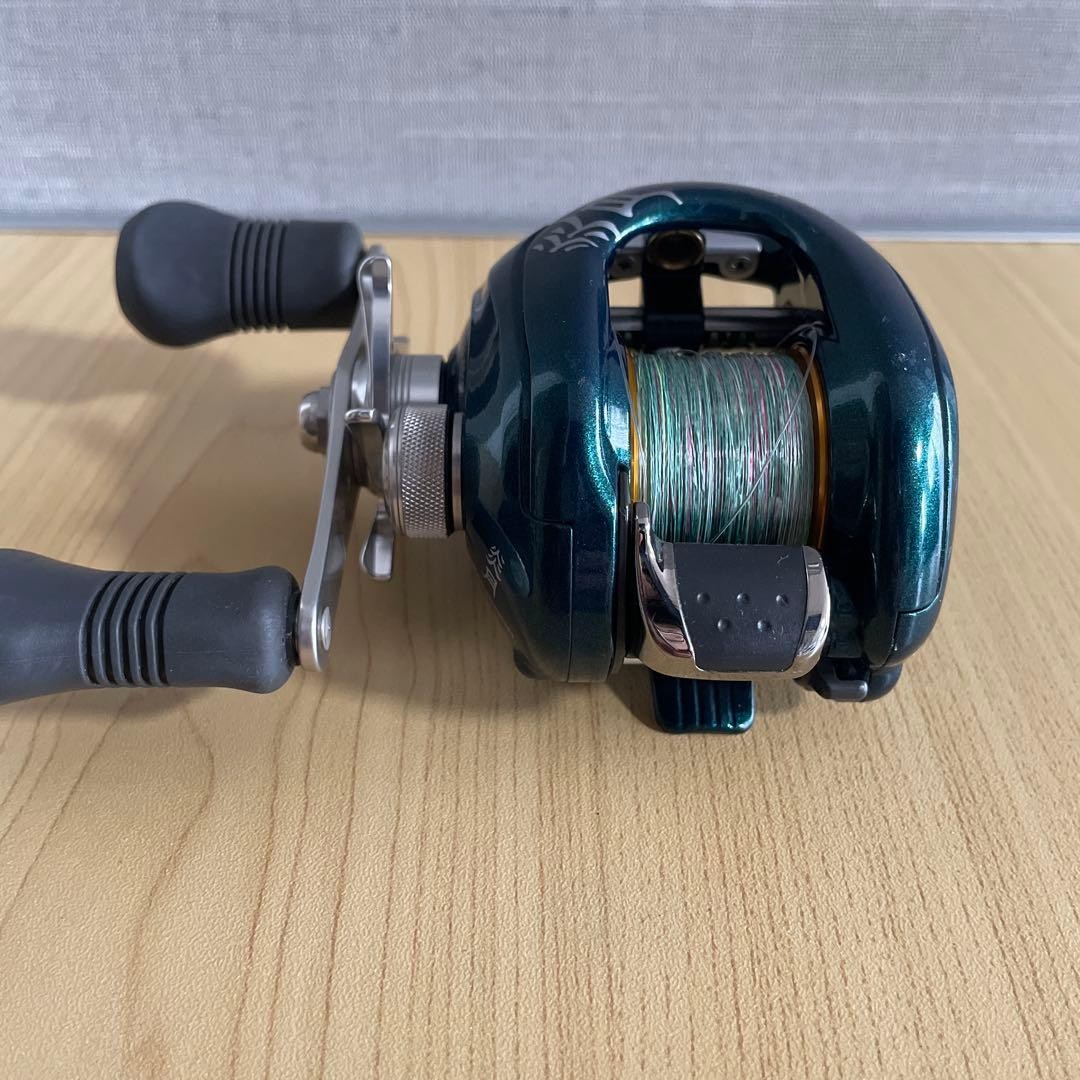 Shimano 2009 Engetsu Tairaba Baitcasting Reel Magnesium 195g Used