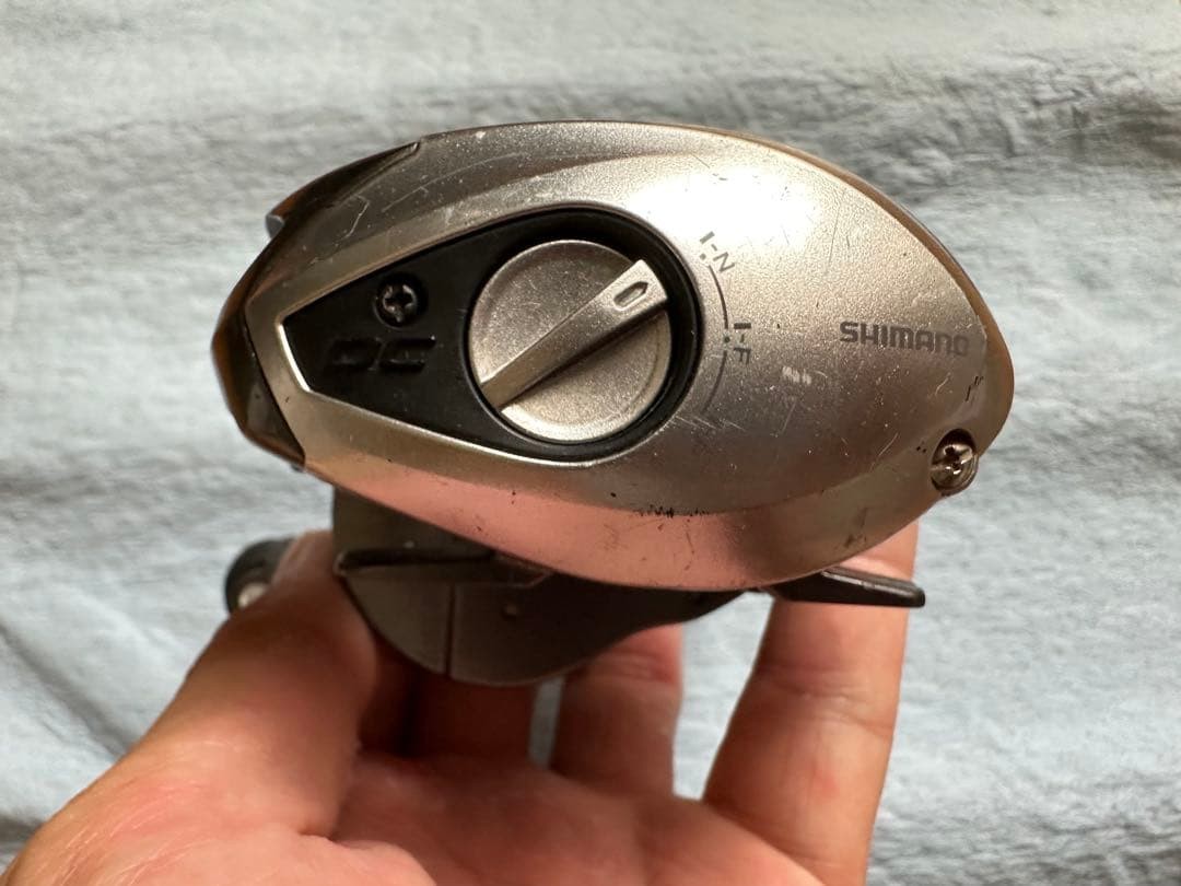 Shimano Scorpion DC7 Bait Reel Right Hand Used Features