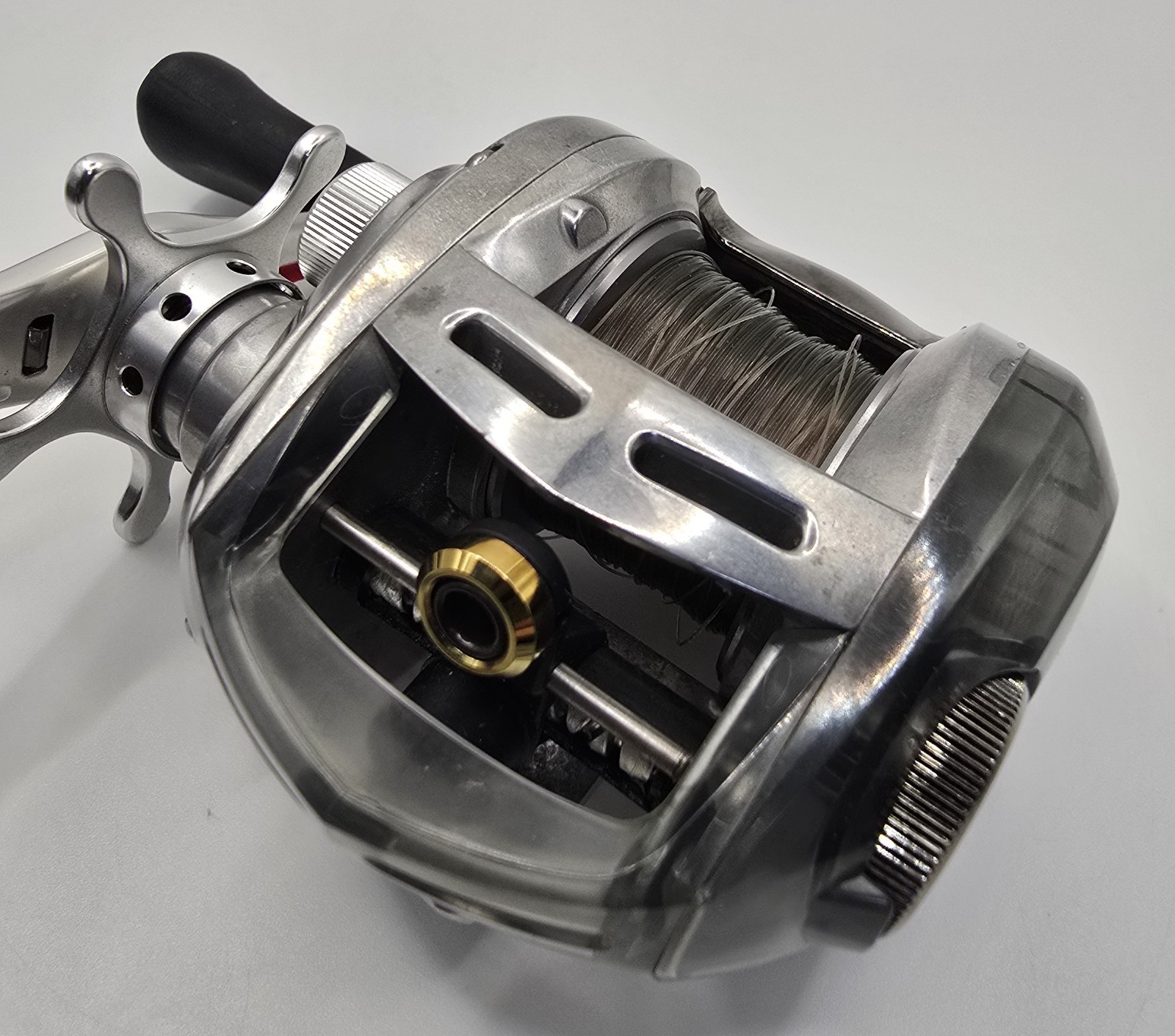 Daiwa Alphas ito 103-Ai Right Hand Megabass JDM Baitcast Reel Boxed Works Great