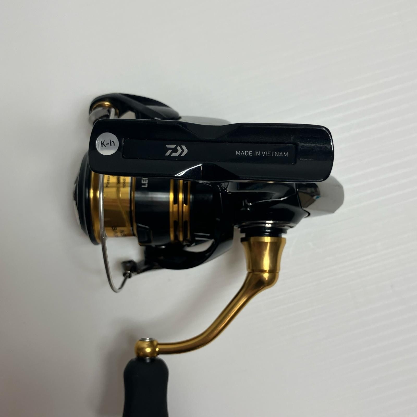 Daiwa Regalis LT2000S-XH Spinning Reel Used 23