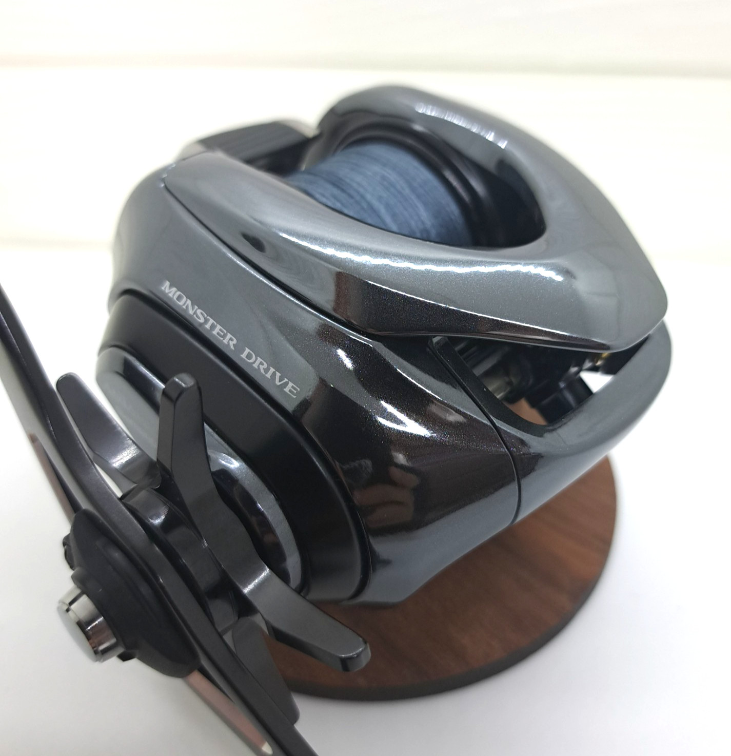 Mint Shimano 18 Antares DC MD XG Right-handle baitcasting reel from Japan