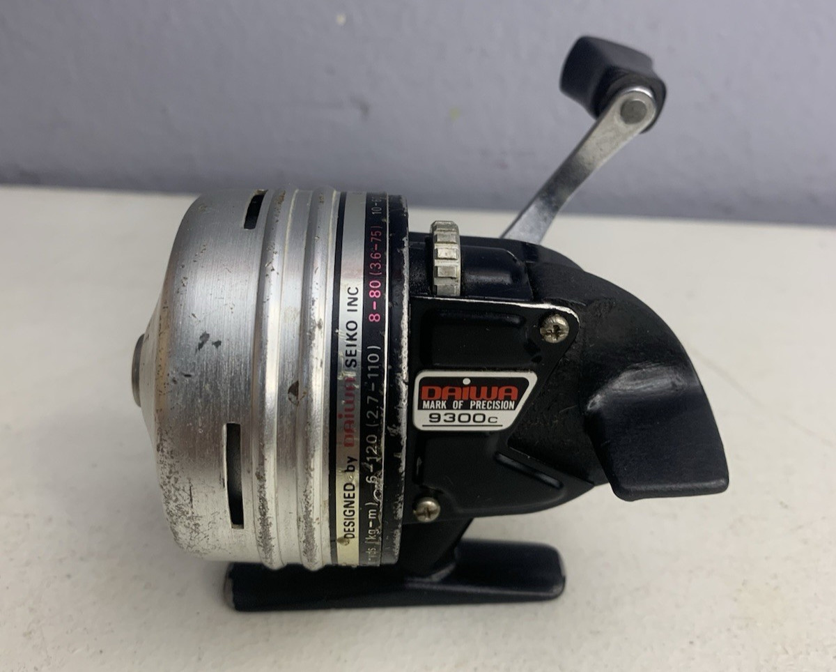 Vintage Daiwa 9300C Fishing Reel Fresh Water Reel Made in Korea