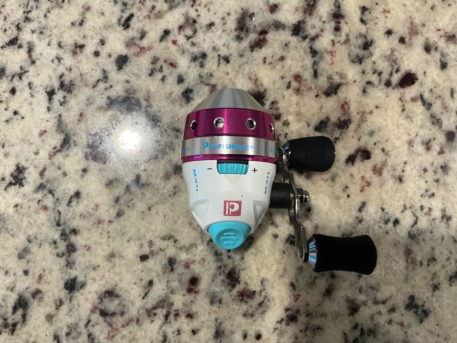 ProFISHiency M-411 Spincast Fishing Reel A+