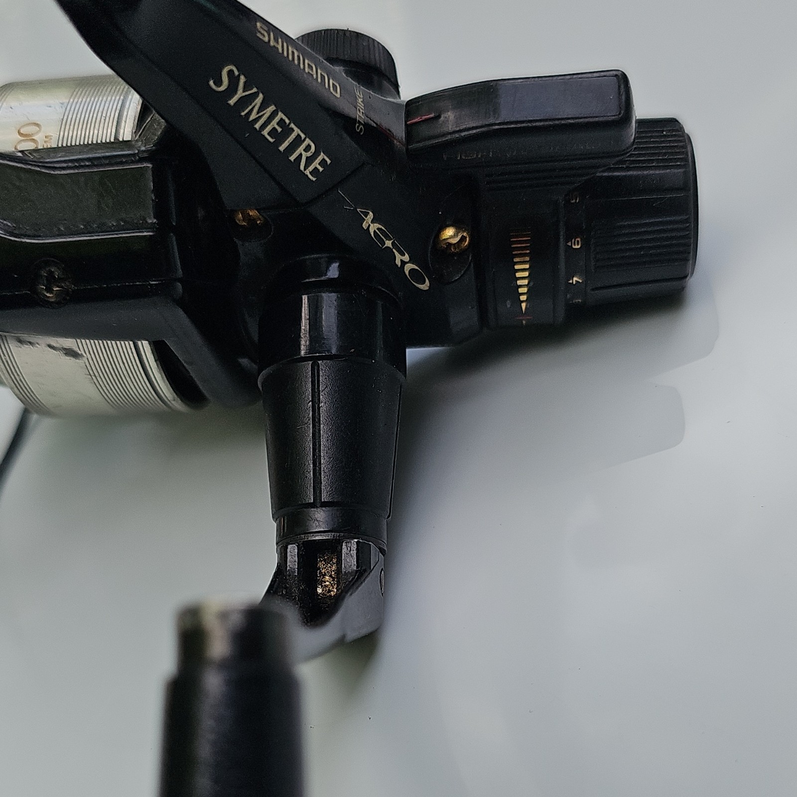 Shimano Symetre 2000 Spinning Reel 4.6:1 3BB Anti-Reverse Pre-Spooled SY2000R