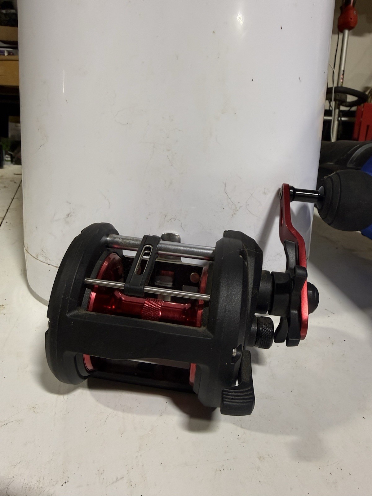 KastKing Reckon Level Wind Fishing Reel Right Size 30