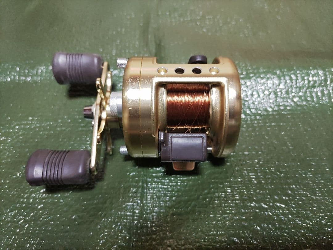 SHIMANO Calcutta Power Handle 230g 5.8:1 SVS Baitcasting Reel Used Japan
