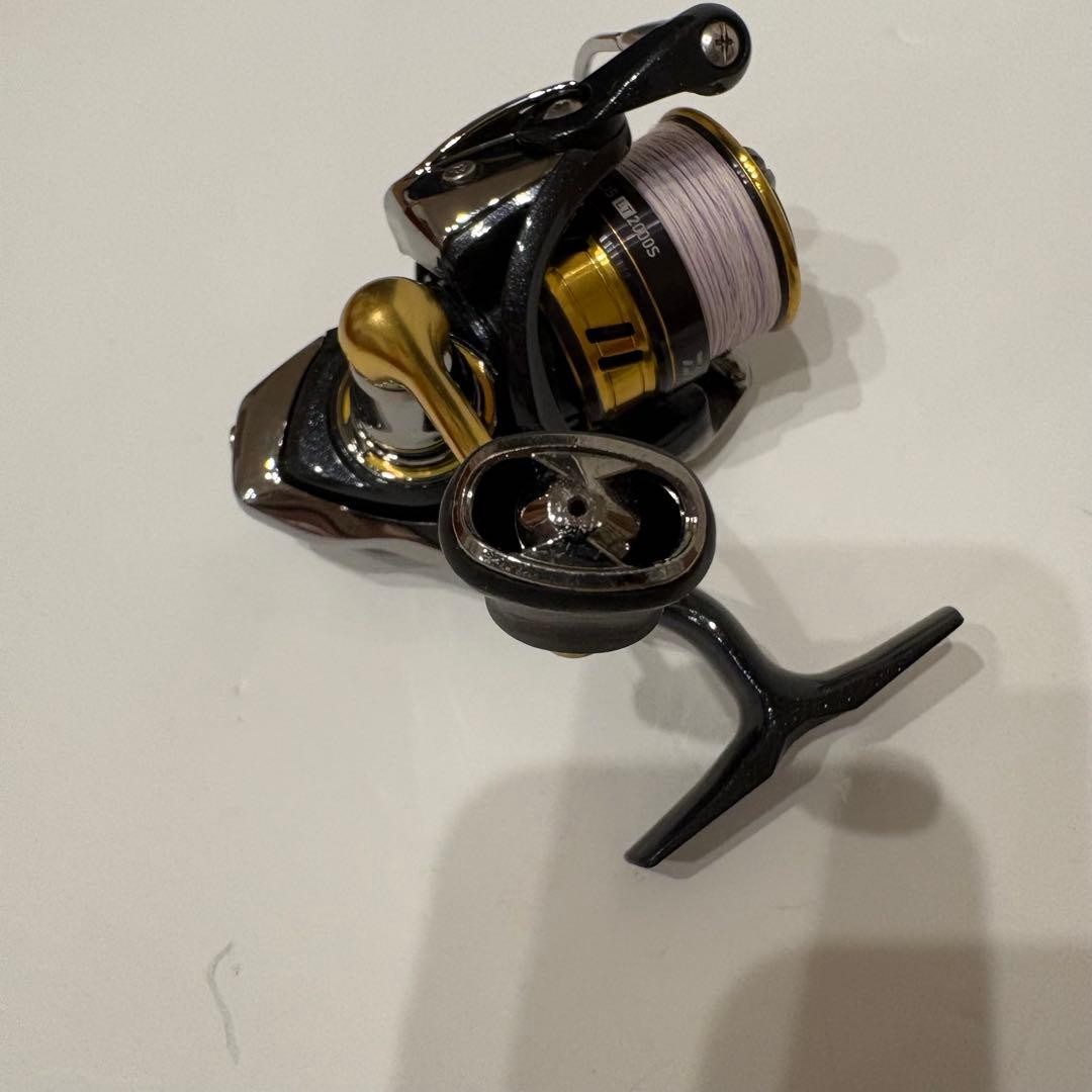 Daiwa Regalis LT 2000S Spinning Reel Used