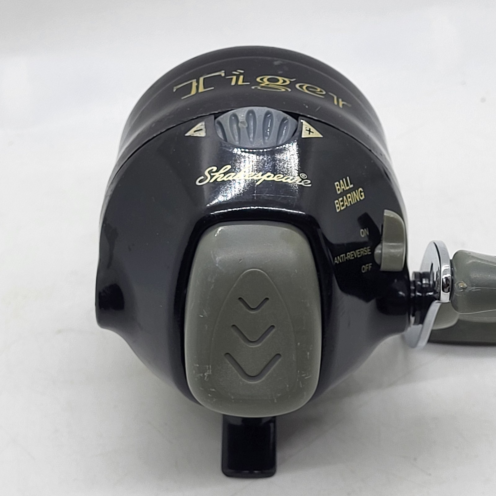 Shakespeare Tiger20 Closed Face Spin Fishing Reel 115 Yds/20 Lb Gear 3.2:1, Ex