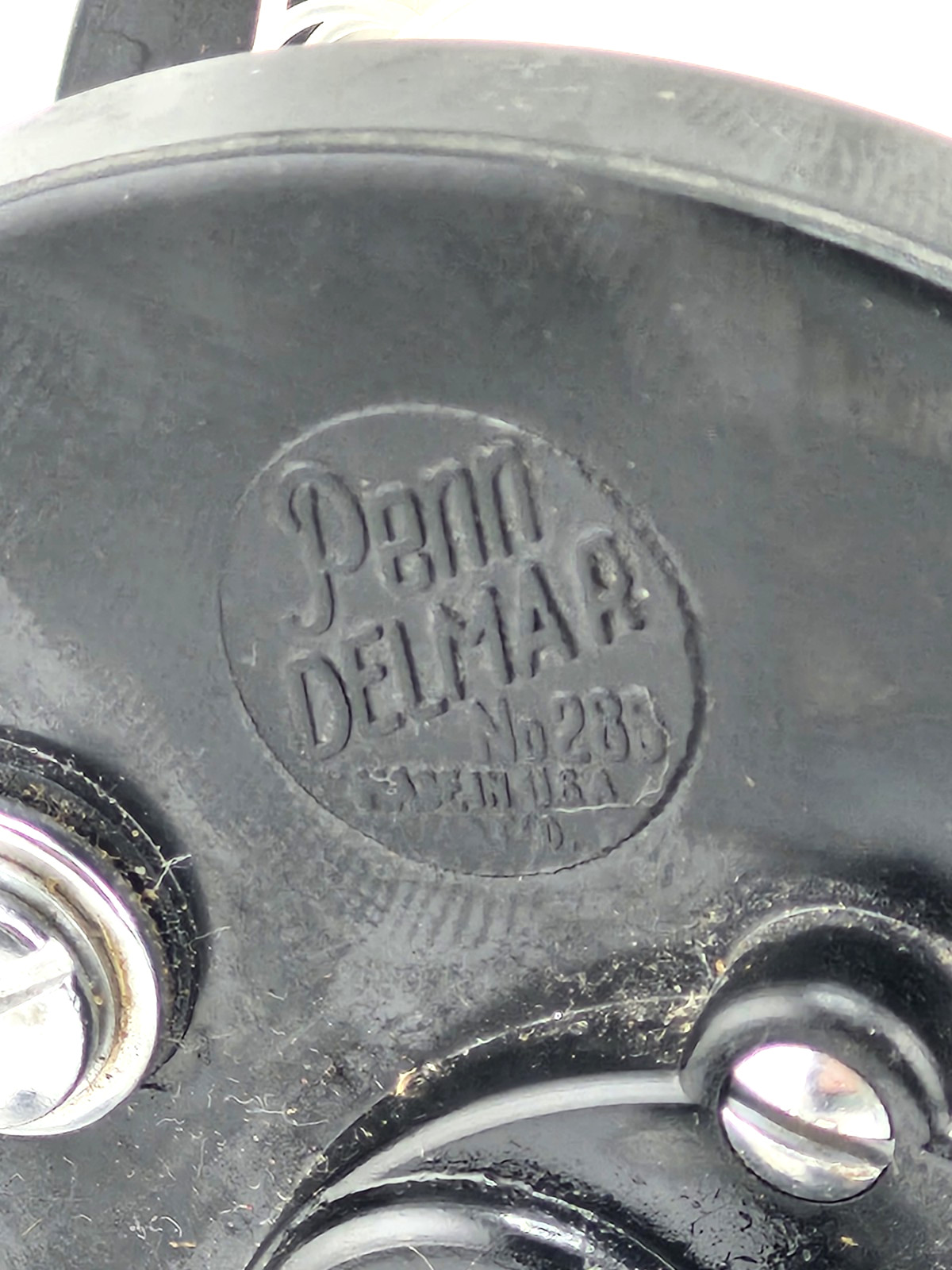 Penn Delmar 285M Fishing Reel W/Box Nice Condition W/ Line