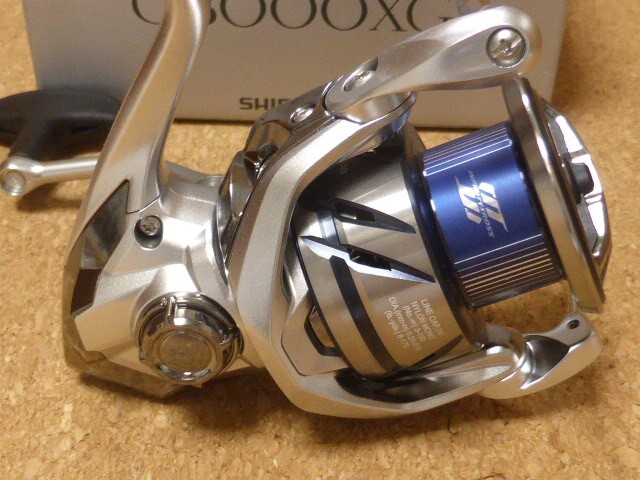 Shimano 23 STRADIC C3000XG Spinning Reel Saltwater & Freshwater New in Box