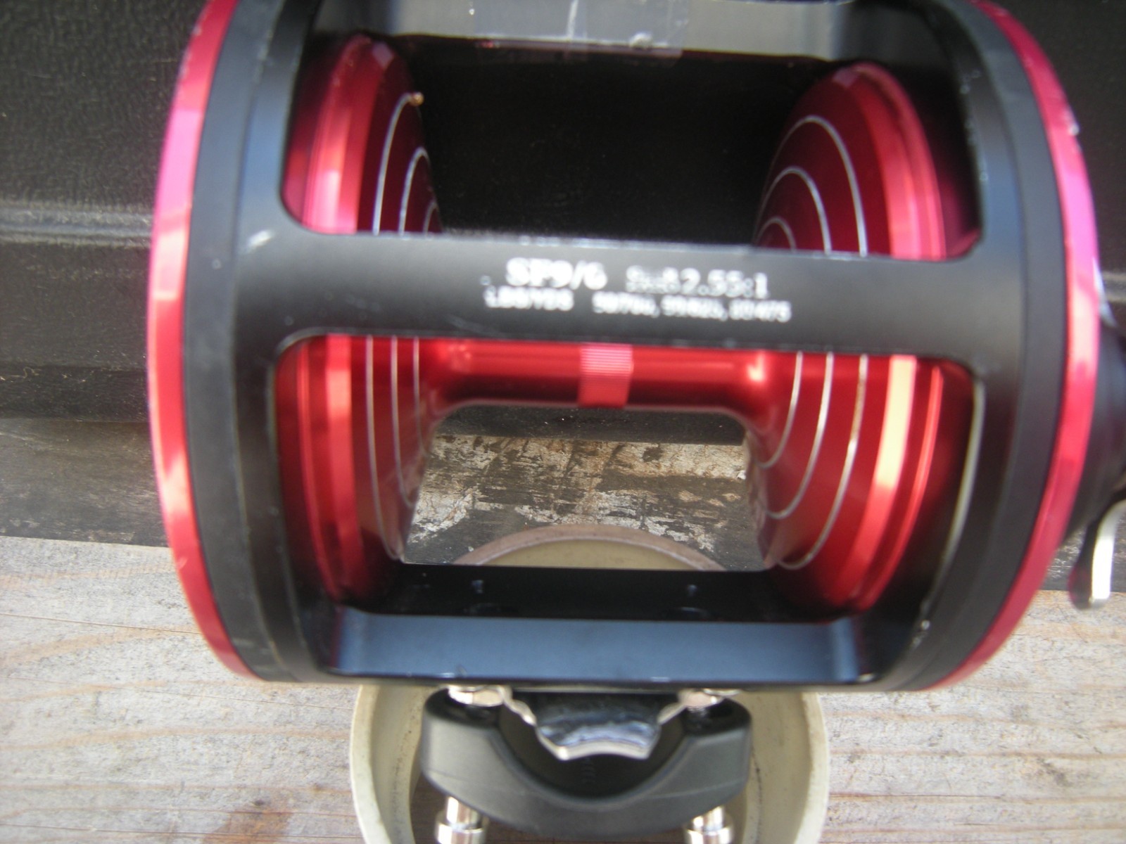 Offshore Angler Seafire Conventional Reel SF 9/0. Red Gear Ratio 2.8:1
