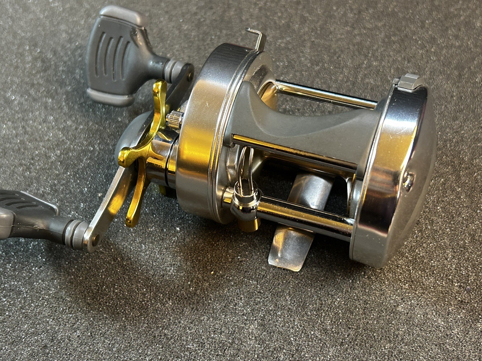 North Shore Bait Casting Fishing Reel CB50 NS 3 Ball Bearings NEW 5.2:1 LOOK
