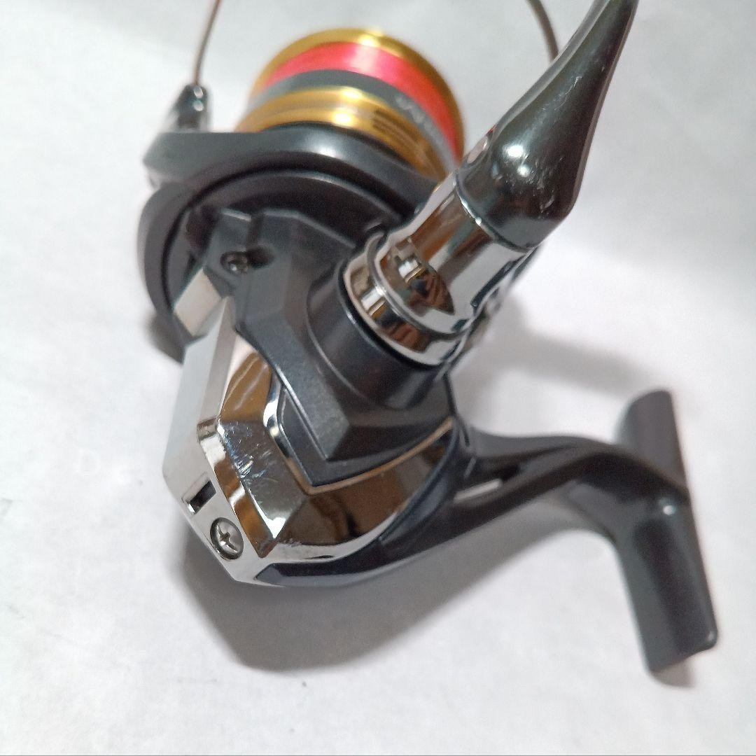 Shimano Sahara 22 1000 Spinning Reel Line Included Good Condition