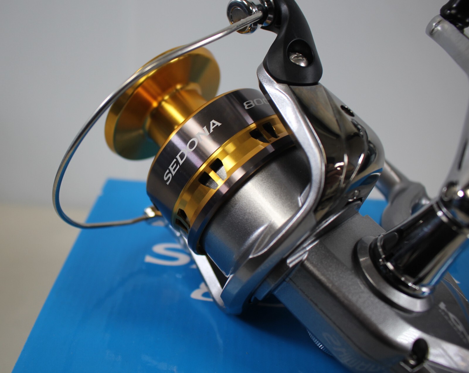 Shimano Sedona 8000 Spinning Reel Gold/Silver w/ Box – Highly Sought – US Seller
