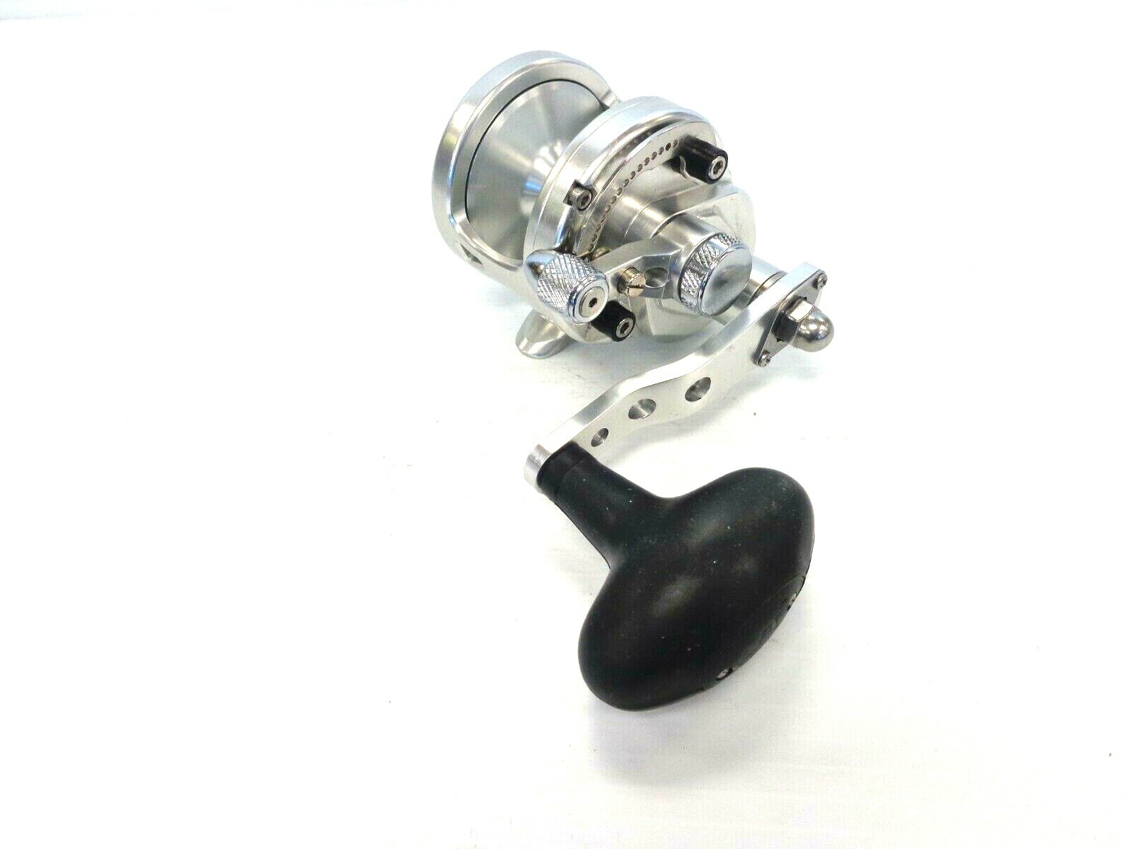 Avet SXJ5.3 G2 Single Speed Lever Drag Reel SX5.3JG2 – Right Handed – SILVER