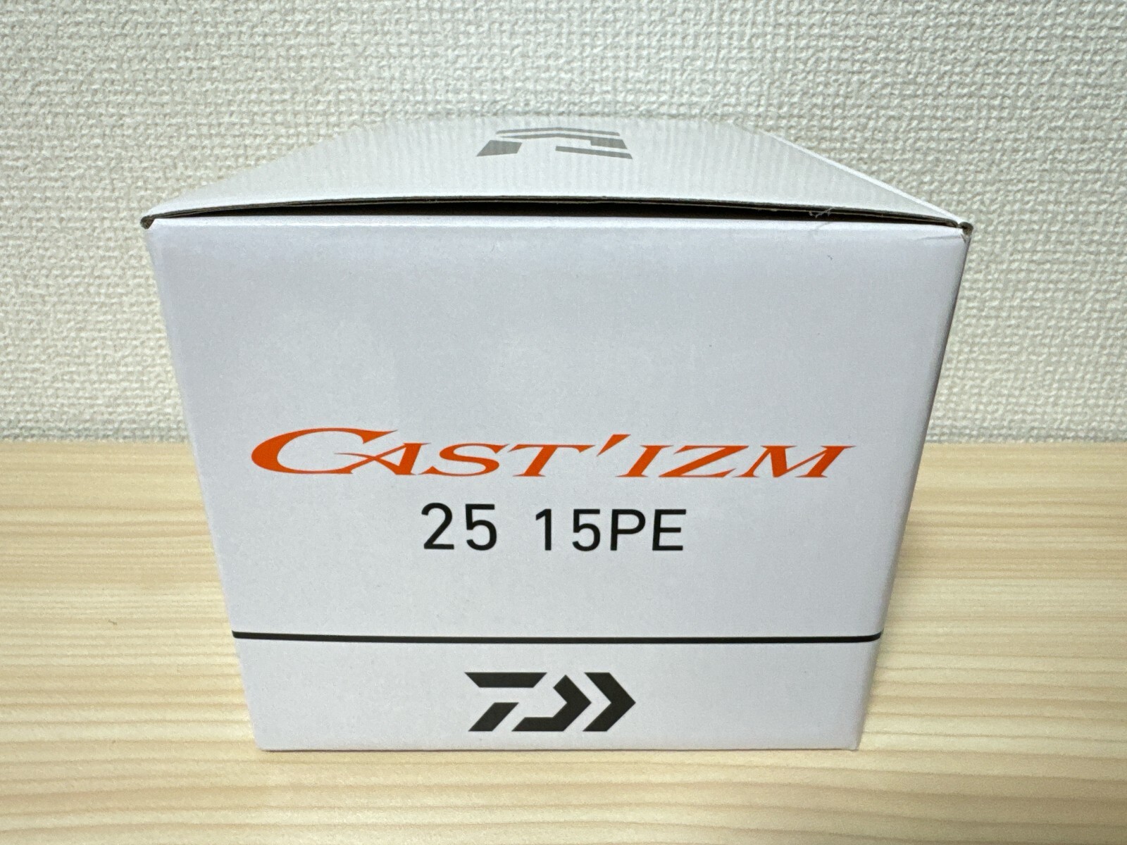 Daiwa Spinning Reel 19 CAST IZM 25 15PE 4.7:1 Surf Casting Reel Fishing IN BOX