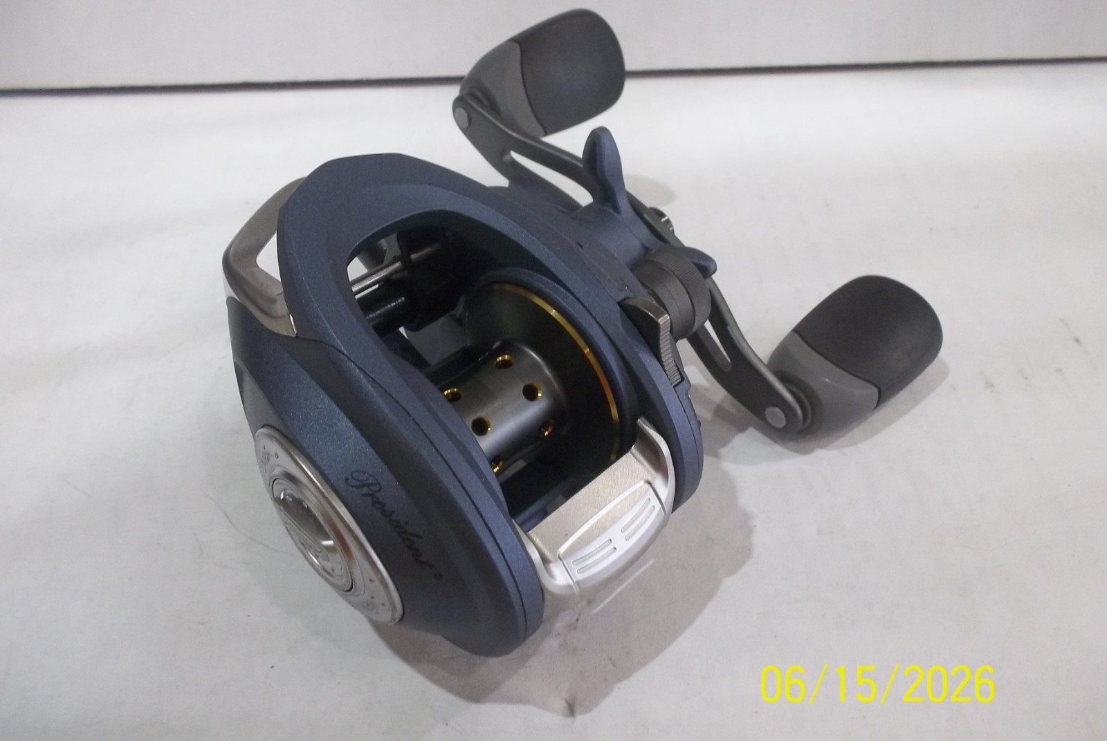 Pflueger President baitcast reel right hand model new off combo