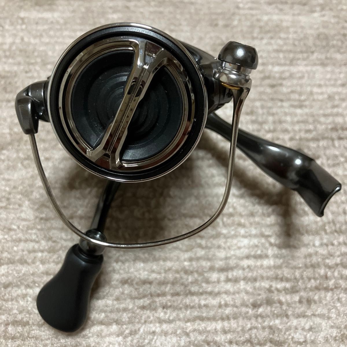 [Near Mint] Shimano 24 Twin Power 2500SHG Freshwater Spinning Reel – From JAPAN