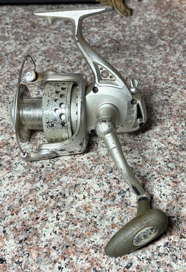 Roddy Lites RLS60 Fresh Water 3 Ball Bearing Graphite Fishing Reel Working