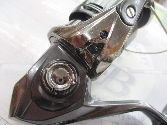 Shimano 24 TWIN POWER 4000PG Spinning Reel Fishing Made in Japan Used From JP