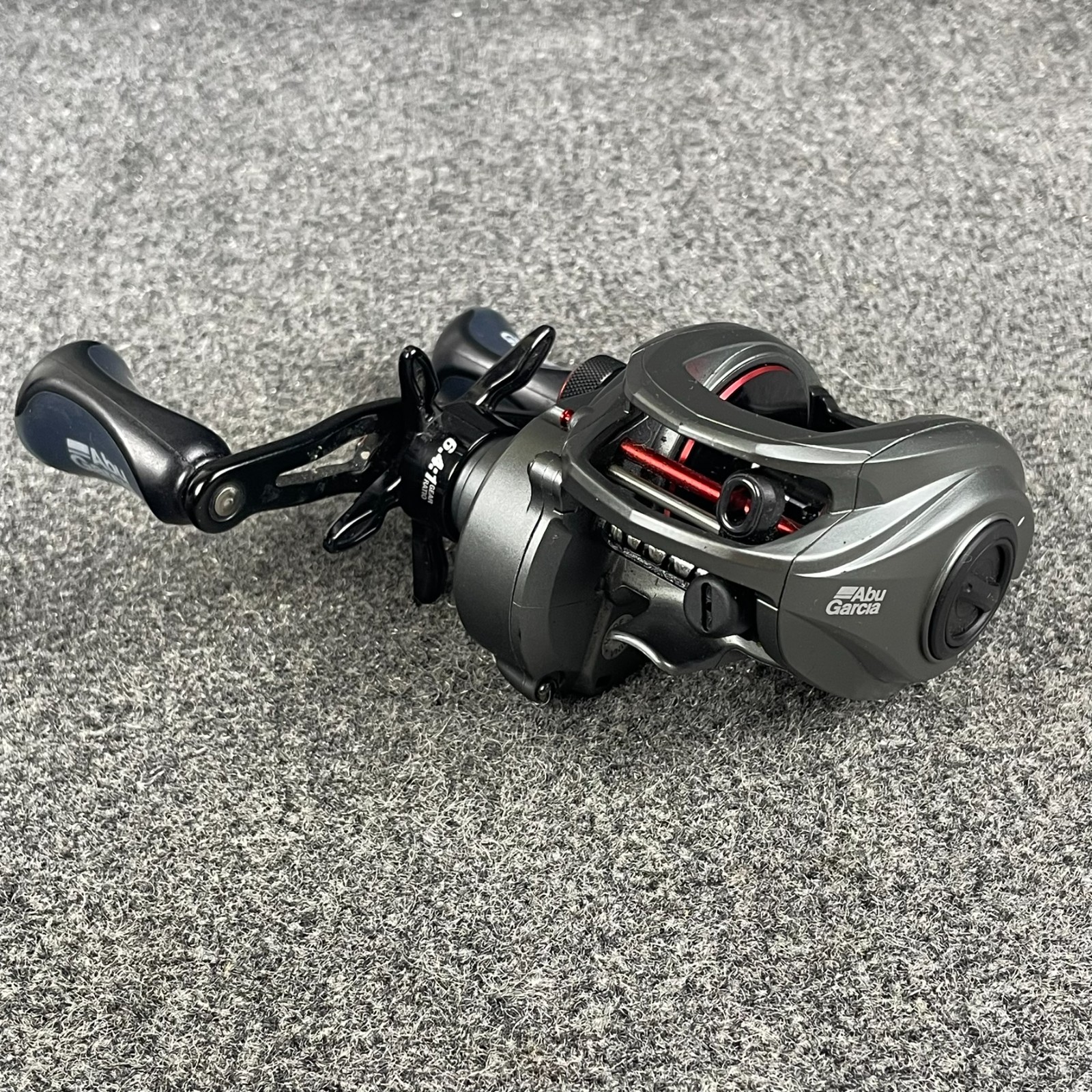 Abu Garcia MAX4-LP-40 6.4:1 Low Profile Baitcast Reel Right Hand MAX40