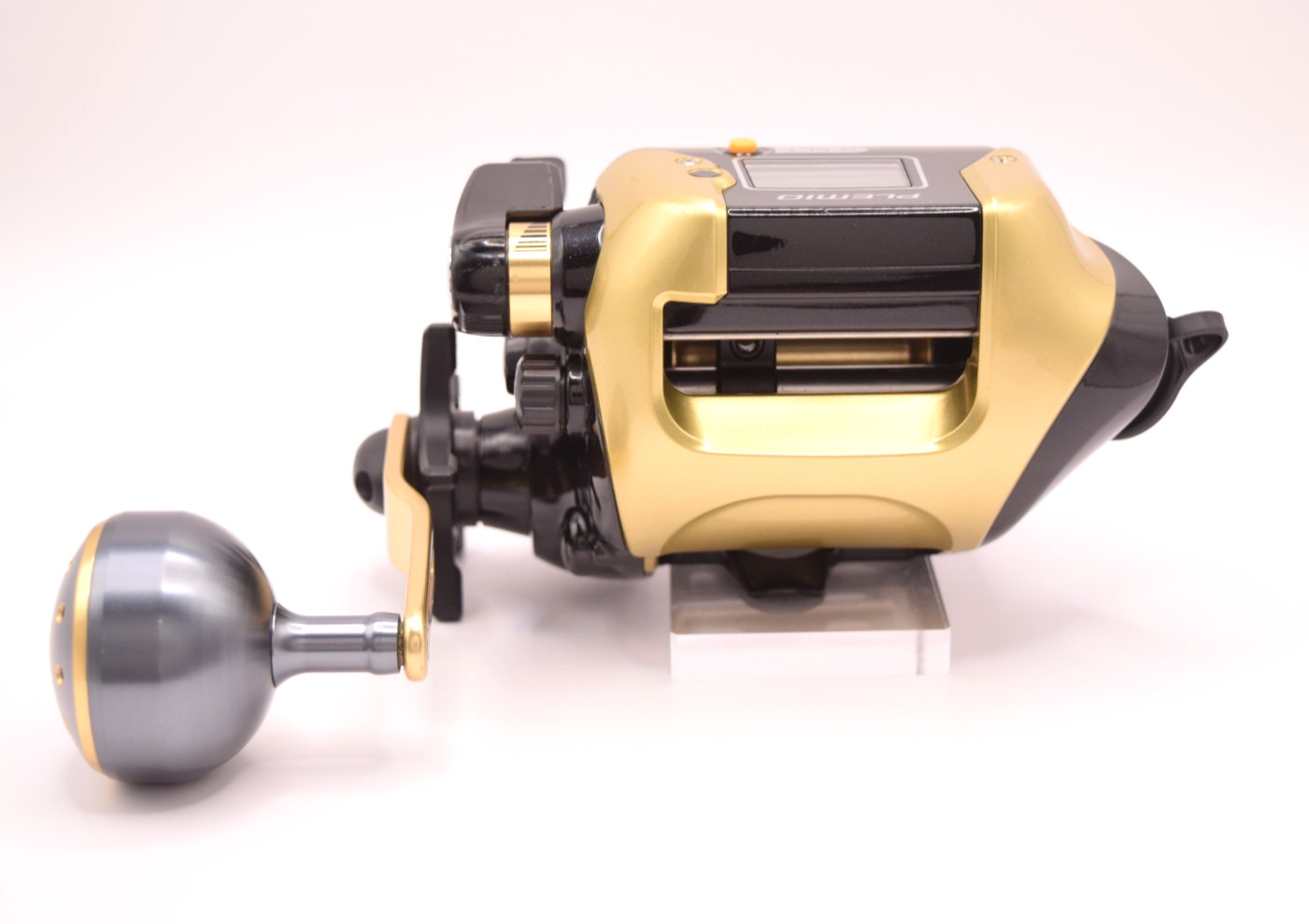 [Limited Edition] Shimano Plemio 3000 Gold Electric Fishing Reel w/ Power cord