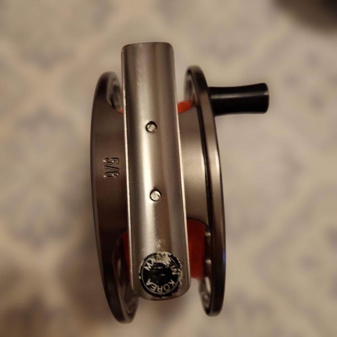 Price reduced SAGE SPECTRUM fly reel 5/6