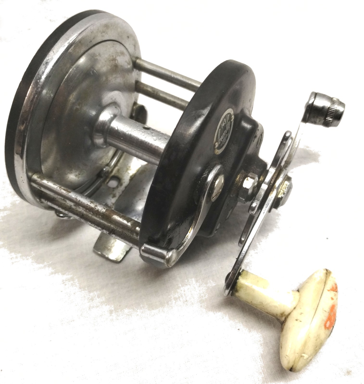 OCEAN CITY No. 143 Baitcasting Fishing Reel