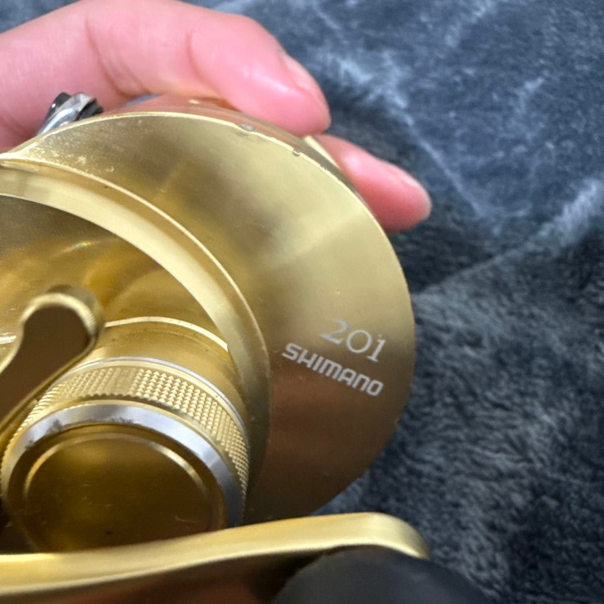 SHIMANO Calcutta Conquest 201 Left-Hand Baitcasting Reel