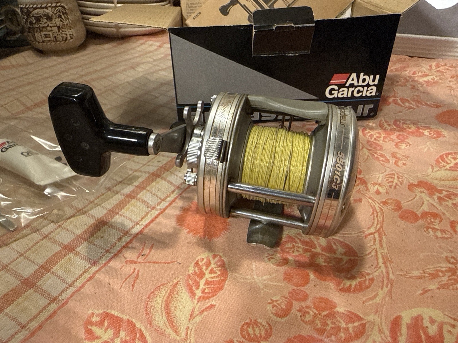 Abu Garcia Ambassadeur 5501 C3 Baitcast Reel 5.3:1 3BB 15lb Silver Box