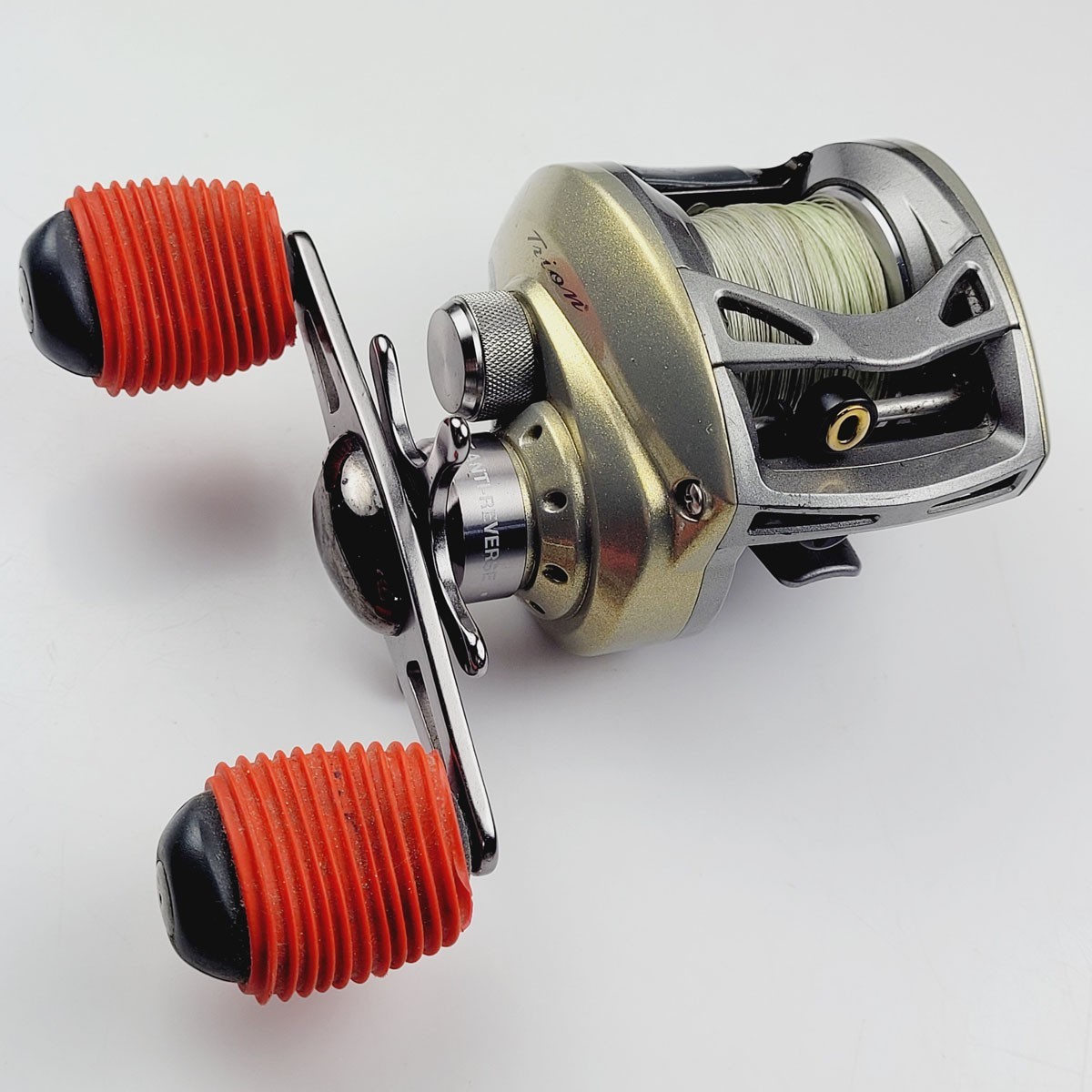 Pflueger Baitcasting Reel Trion R/H 6BB 6.4:1 Silver in Box