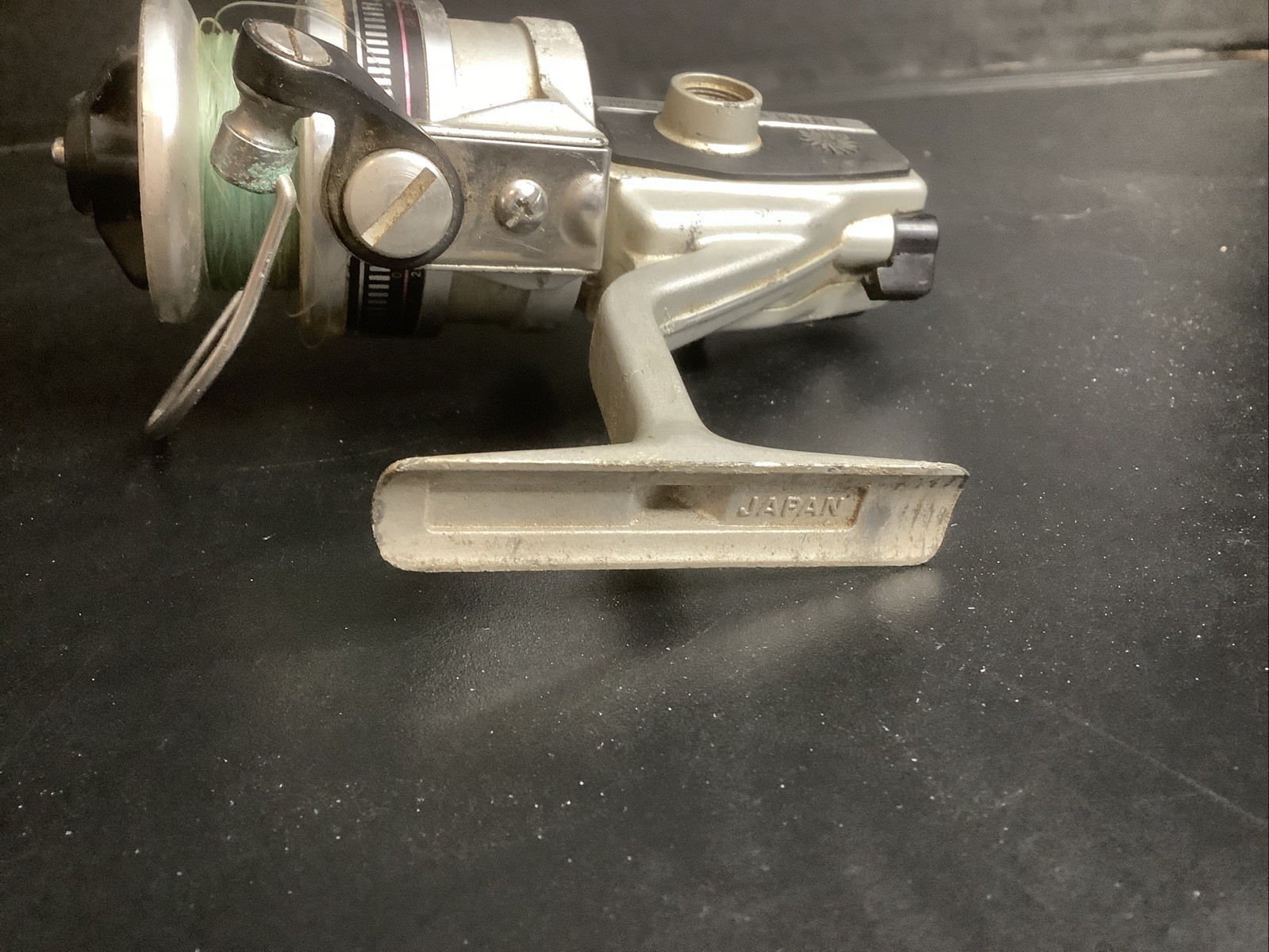 Vintage Daiwa 1300X Ball Bearing Spinning Reel Japan No Handle PARTS REPAIR