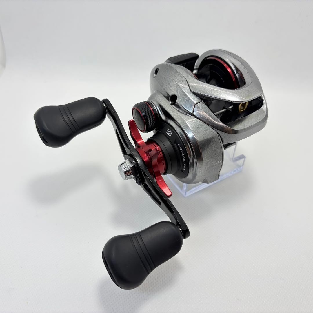 SHIMANO Scorpion MD 300 XG Right Hand Baitcasting Reel Black Excellent Working