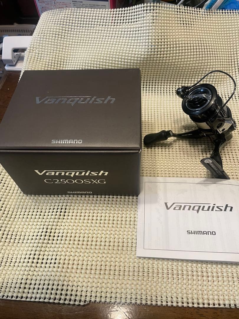 Shimano Vanquish C2500SXG Spinning Reel High Gear Ratio Light Weight Used