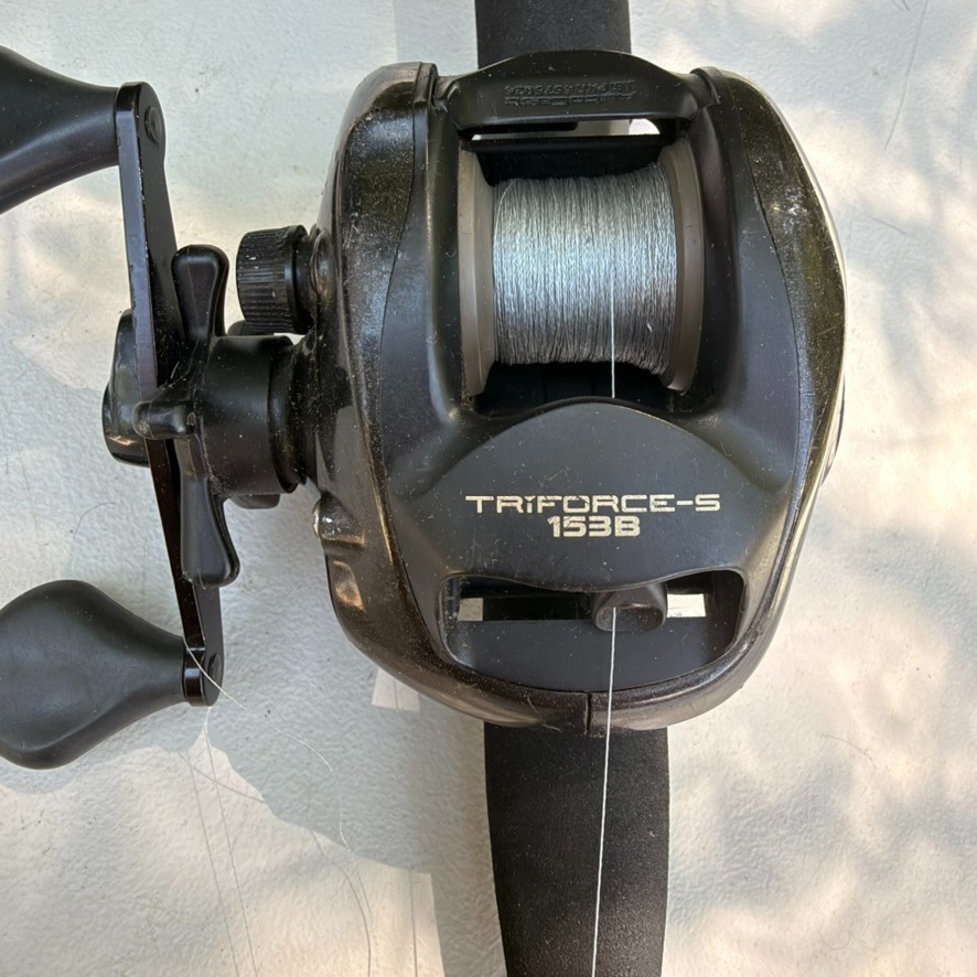 Daiwa Triforce-S 153B Baitcasting Reel With Power Plus Graphie Rod Combo