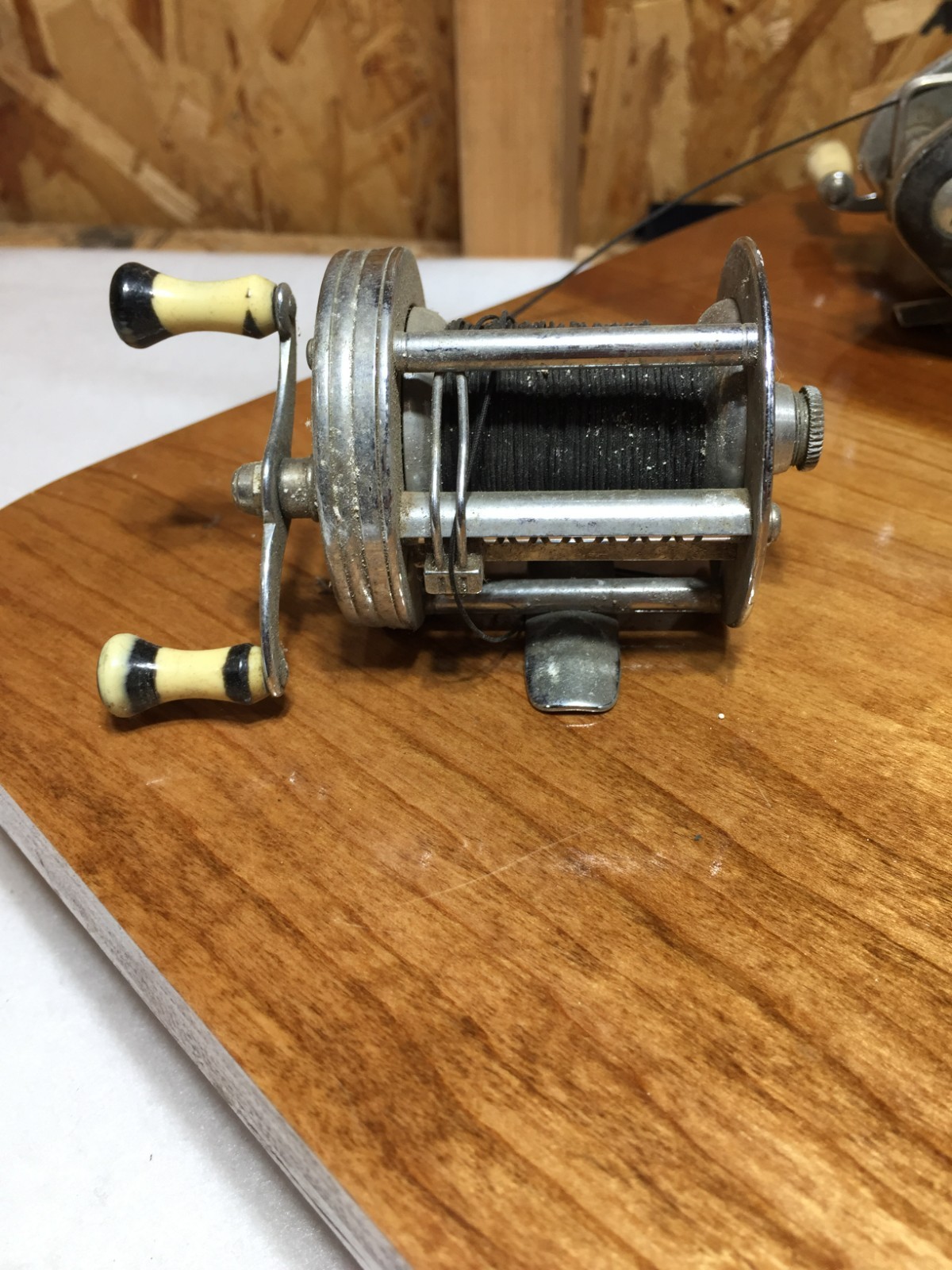 VTG Shakespeare True Blue 1956 Model EW Fish Reel Left Hand Draw