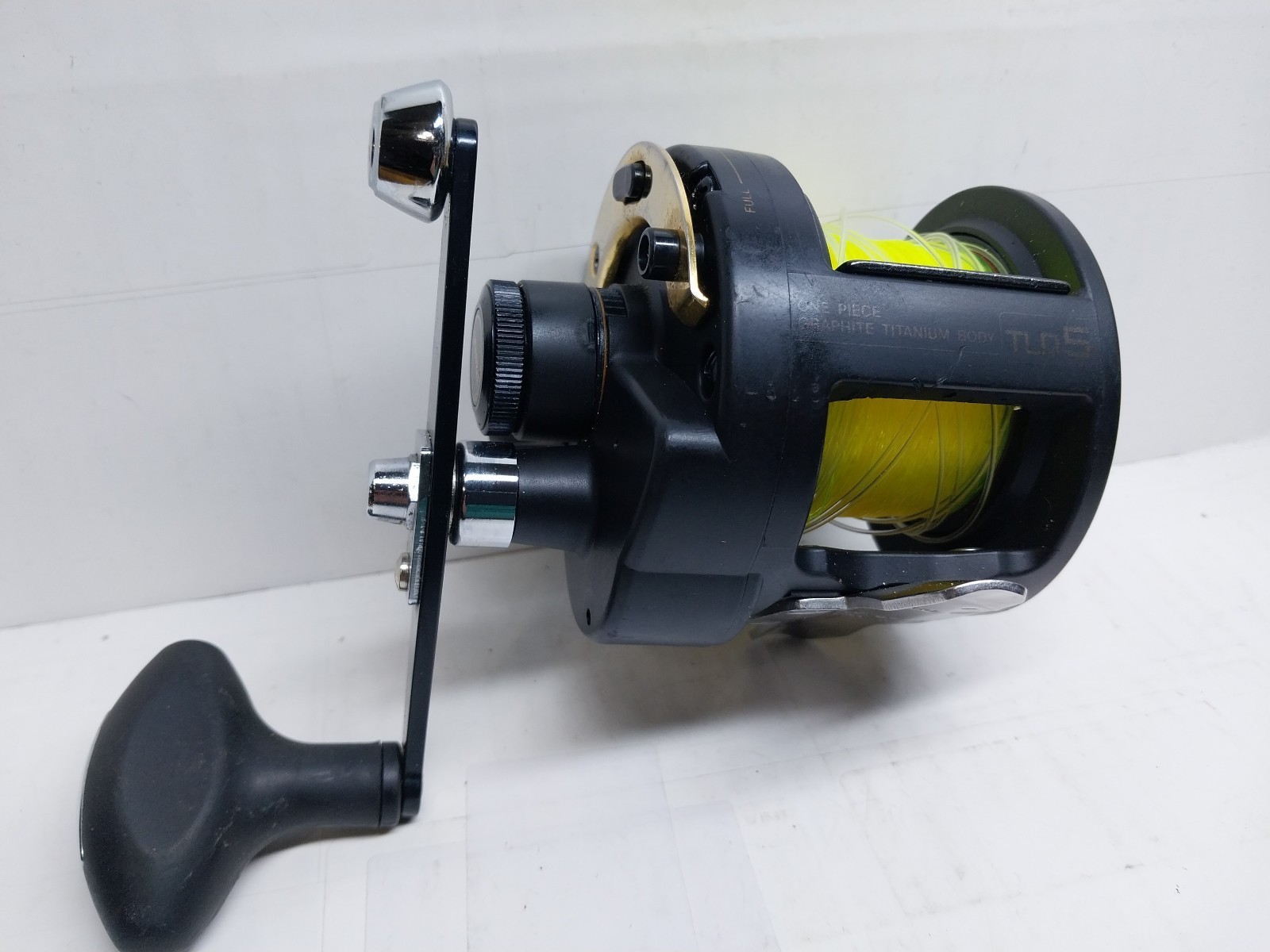 Shimano TLD 5 Triton Graphite Titanium Conventional Lever Drag Reel 4.2:1 Ratio