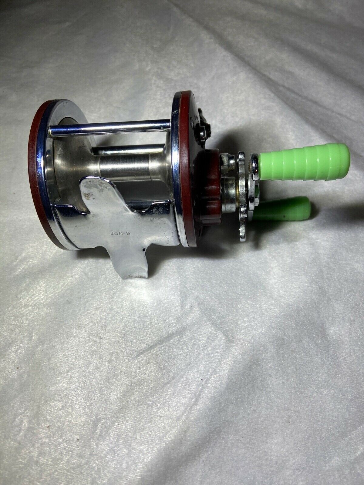 VINTAGE PENN PEER MONOFIL 109 TEAL GREEN HANDLES FISHING REEL – WORKS GREAT!