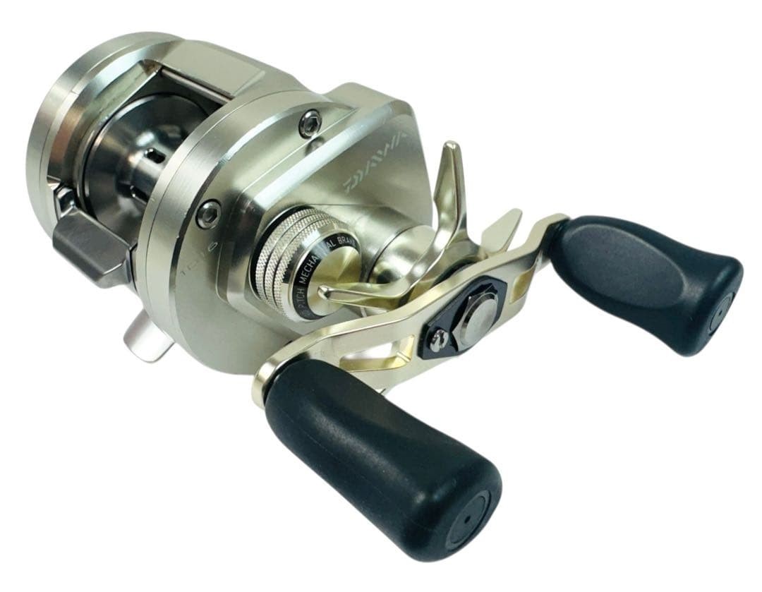 DAIWA Ryoga 1016 Bait Reel Fishing Gear Slightly Used Great Condition