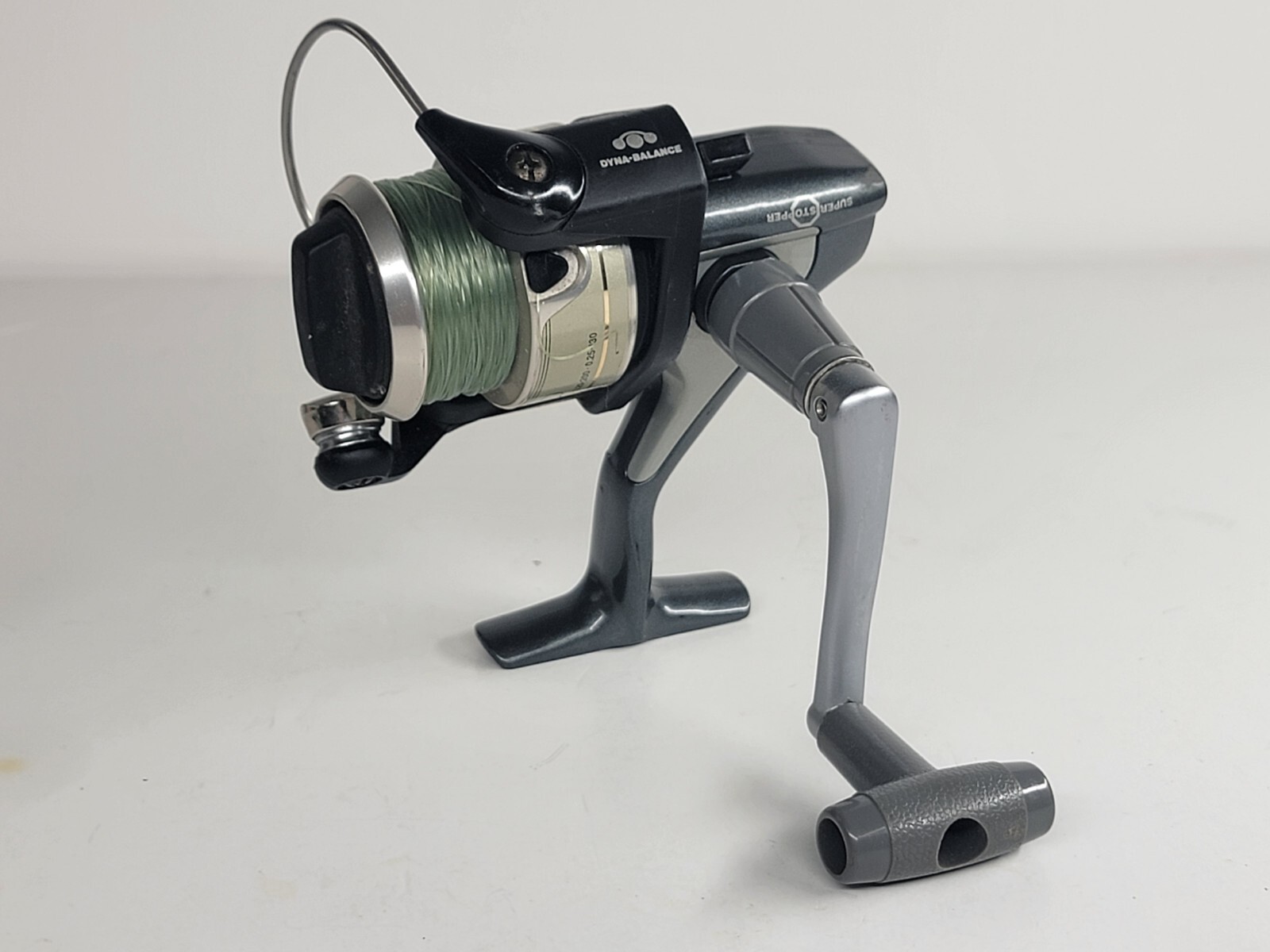 Shimano Slade 2000FA – 2000 FA – Spinning Reel – Dark Gray