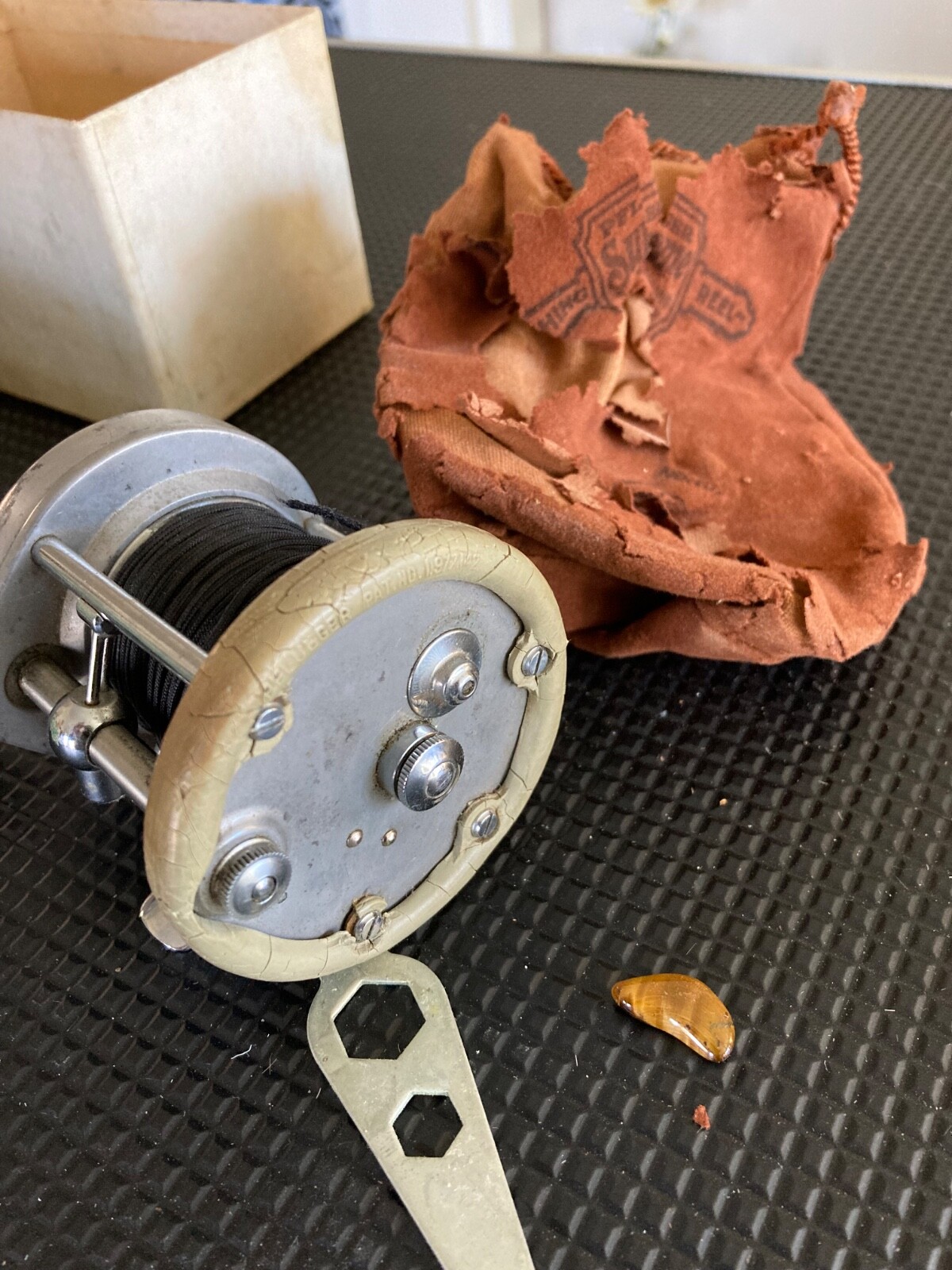 Pflueger Supreme No. 1573 Vintage Level-Wind Casting Reel, in Original Box