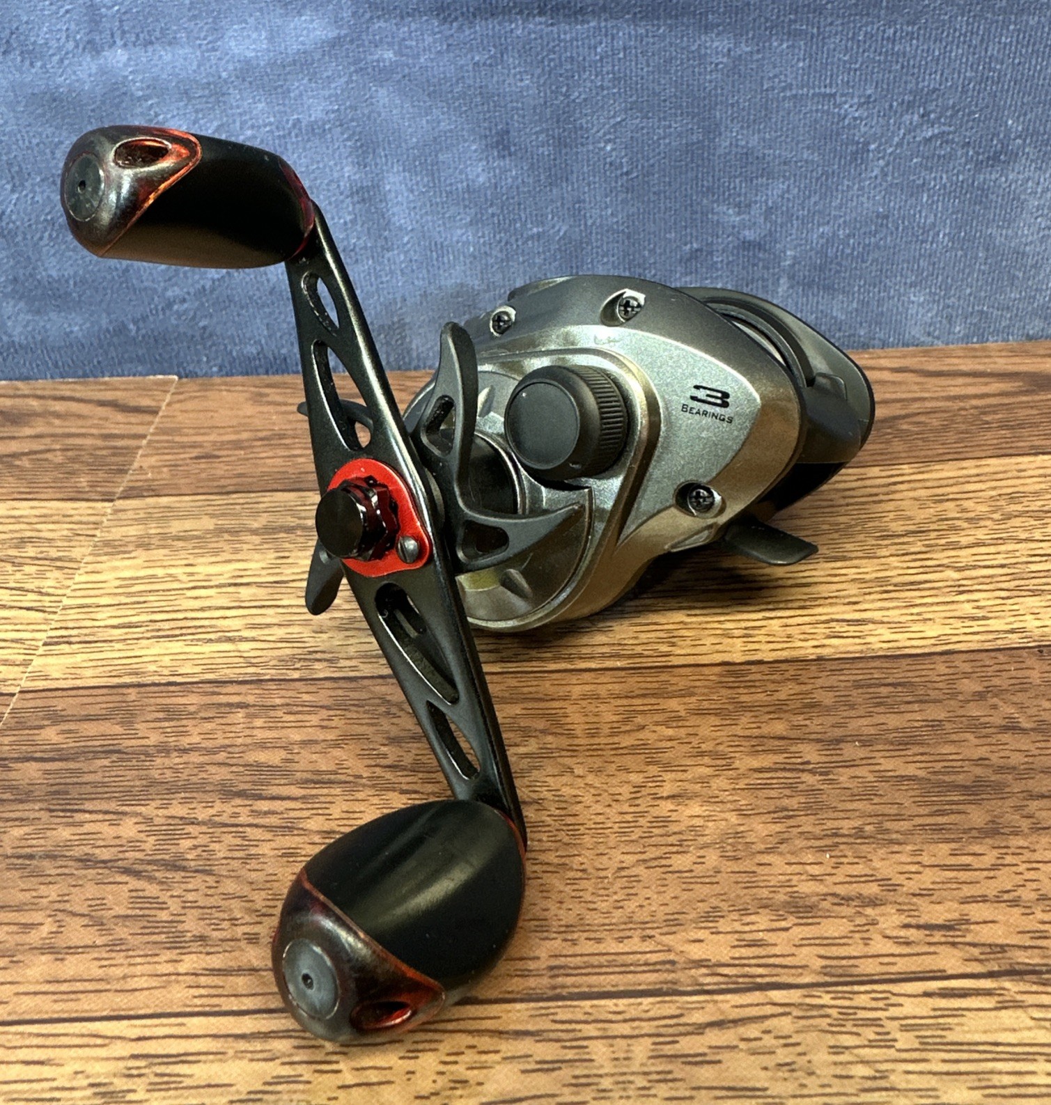 Quantum Octane OCT101CXG 6.1:1 120yds/14lb Baitcasting Fishing Reel 3 Bearings